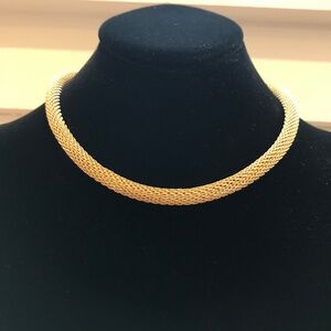 Gold tone mesh necklace